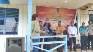 Buka Musrenbang di WP IV, Penjabat Bupati Jayapura Serahkan 2 Unit Sepeda Motor