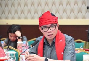 Kasus Korupsi Plt Bupati Mimika, Arteria Dahlan: Kinerja Kejati Papua Harus Dievaluasi