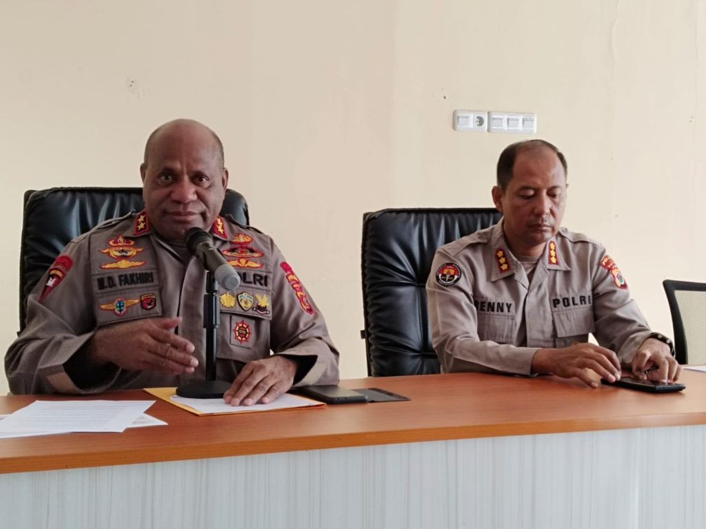 KKB Bakar Kantor Distrik dan Rumah Guru di Gome, Ini Respon Kapolda