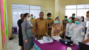 Pj Bupati Jayapura Hadiri Survei Akreditasi Starkes di RSUD Yowari