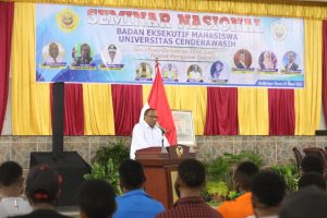 Buka Seminar Nasional di Uncen, Wamendagri Harap Pemilu 2024 di Papua Berjalan Baik