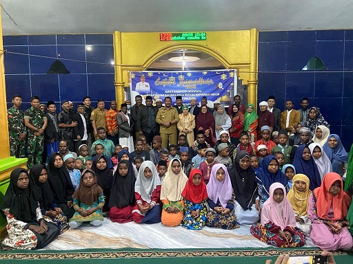 Bupati Jayawijaya Buka Puasa Bersama Penghuni Pondok Pesantren Al-Istoqomah Walesi