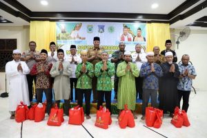 Gubernur Waterpauw Akhiri Safari Ramadhan di Wondama