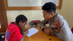 Program Si Ipar di Dogiyai, Mengisi Waktu Luang Anak-anak dengan Belajar