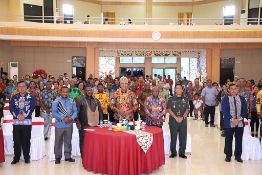 Ibadah Syukur Perpanjang Masa Jabatan, Pj Gubernur Waterpauw: Syukuri itu Amanah dan Kepercayaan