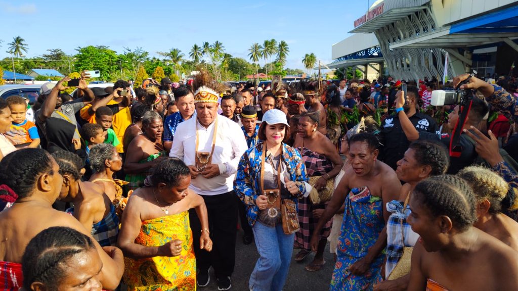 Tahun Politik, Waterpauw Ingatkan Masyarakat Kaimana Tak Terpengaruh Informasi Negatif