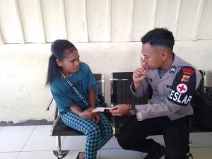 Tim Keladi Sagu Rasaka Cartenz Obati Warga di Pedalaman Puncak, Papua Tengah