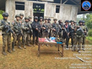 Markas KKB di Yapen Digerebek, Bintang Kejora dan Senpi Rakitan Disita