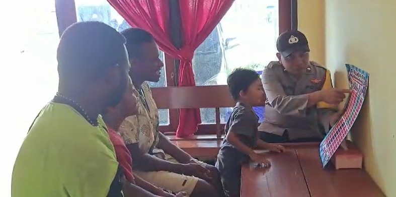 Anak-anak di Dogiyai Semangat Mengikuti Program Si-Ipar Ops Rasaka Cartenz