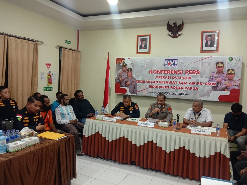 Enam Korban Jatuhnya Pesawat SAM Air Berhasil Diidentifikasi