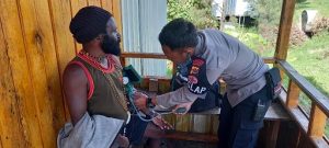 Kobugi Murib, Penderita ISPA Sembuh Berkat Pelayanan Kesehatan Gratis Tim Keladi Sagu