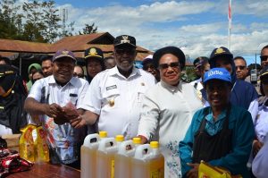 Peringati Hari Koperasi ke 76, Pemda Jayawijaya Gelar Pasar Murah di Kurulu