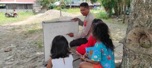 Satgas Rasaka Cartenz Gencarkan Program Literasi Anak-anak di Jayapura