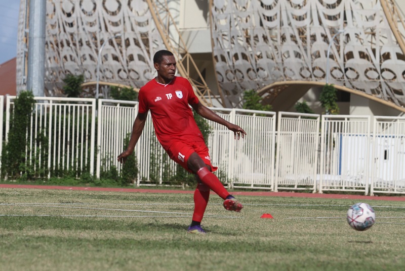 Tipa dan Gunansar Segera Merapat ke PSBS Biak