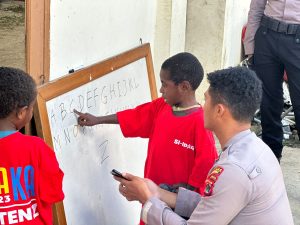 Program Si-Ipar Belajar Bersama Anak-Anak Kampung Kimipugi, Dogiyai