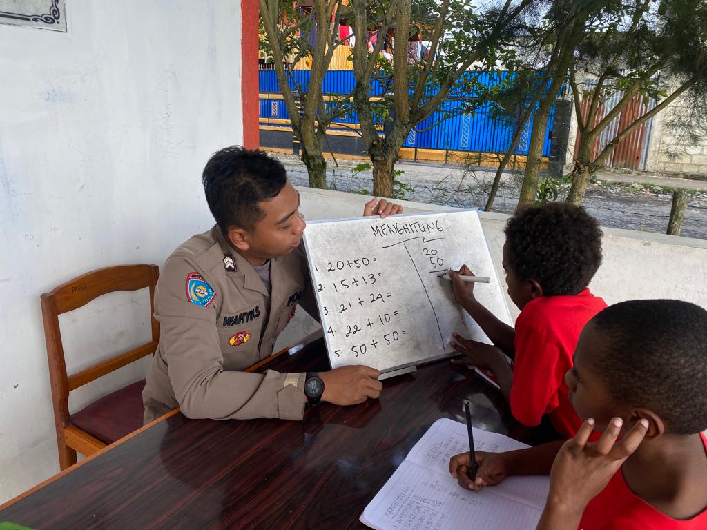 Program Si-Ipar Konsisten Topang Pendidikan di Wilayah Terpencil Papua Pegunungan