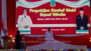 Wakil Bupati  Mimika Johannes Rettob Aktif Kembali