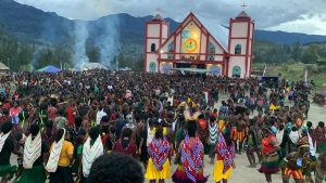 Gedung Gereja Kingmi Jemaat Betlehem Kago Berdiri Megah di Kota Ilaga, Puncak