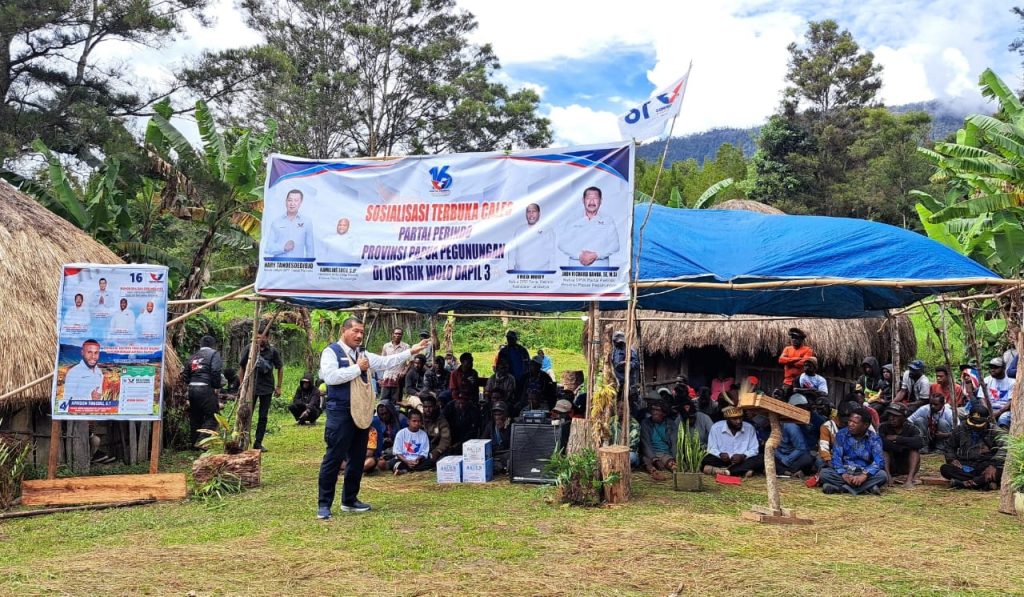 Sosialisasi di Wolo, JRB Beri Dukungan untuk Caleg Perindo