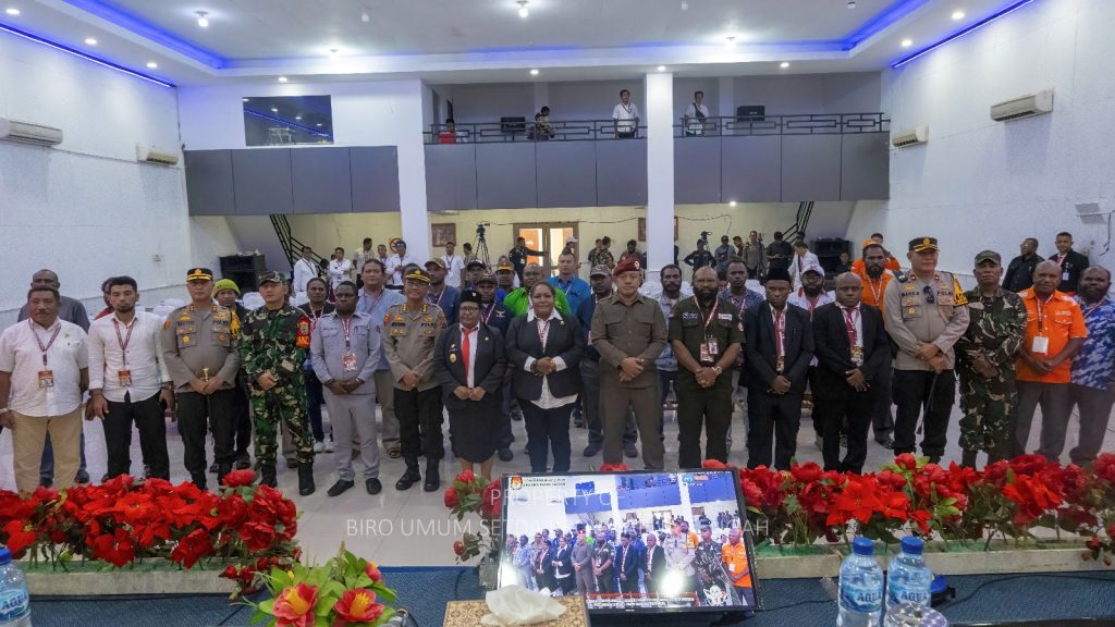 Pembukaan Pleno Rekapitulasi, Pj Gubernur Papua Tengah Ajak Warga Jaga Keamanan