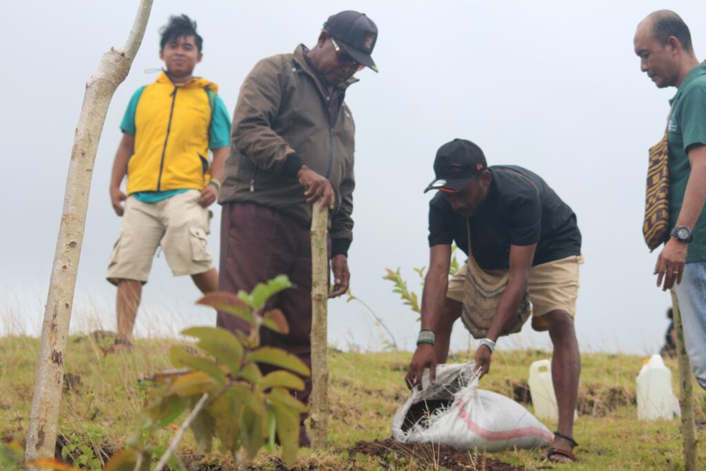 Peringati HUT III Menoken Mamta, Yotoro Panggil Pulang