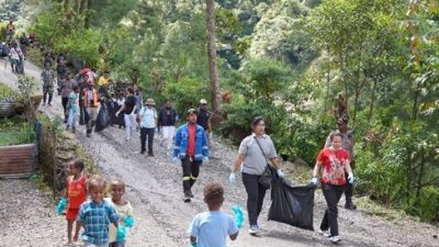 Freeport Gotong Royong Wujudkan Kampung Waa Banti Bersih dan Sehat