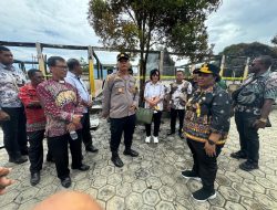 PJ Gubernur Ribka Haluk Sigap, Datangi SD YPK Sion Nabire Usai Dilalap si Jago Merah