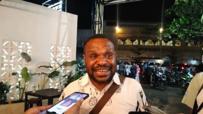 Aktivis Pemuda Leo Himan Sebut Paulus Waterpauw Layak jadi Gubernur Papua