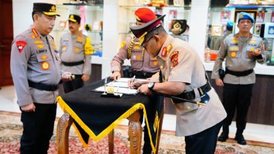 Patrige Renwarin Resmi Jabat Kapolda Papua