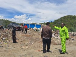 Sampah Menumpuk, Plt. Sekda Jayawijaya Tinjau TPA Utama di Pisugi