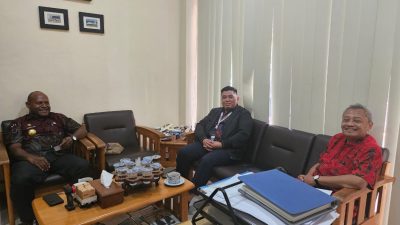 PJS Bupati Yohanes Lani Berharap Trigana Kembali Layani Penerbangan ke Oksibil  