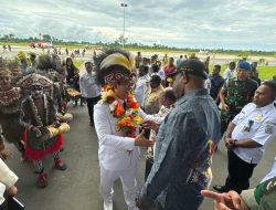 Tiba di Nabire PJ Gubenur Papua Tengah Anwar Harun Damanik Disambut Forkopimda