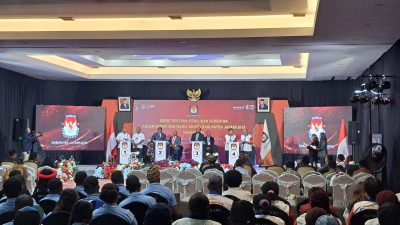 Debat Pertama Pilkada Jayawijaya Bahas Kemiskinan Hingga Penyediaan Lapangan Kerja