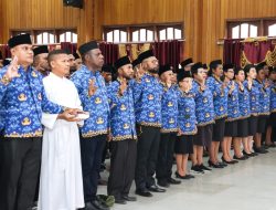 253 PNS Papua Tengah Mengucapkan Sumpah Janji Usai Terima SK Pengangkatan