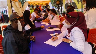 Kampanye Akbar Mari – Yo, Warga  Ramai-Ramai Datangi Posko Kesehatan Gratis
