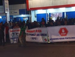 Ratusan Massa Turun Jalan, Tuntut tidak Intervensi KPU Kota Jayapura