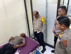 Dir Samapta Polda Papua Kunjungi Bripda Rumabar Korban Penembakan di Puncak Jaya