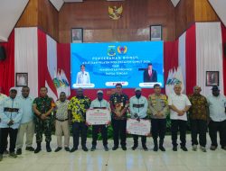 Atlet dan Pelatih Berprestasi di PON XXI Aceh-Sumut Terima Bonus dari Pemprov Papua Tengah