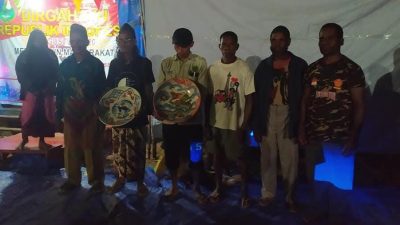Kisah Dibalik Dua Anggota KOMPIPA Sorong Diangkat jadi Anak Adat Suku Kokoda