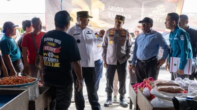 Pj Gubernur Papua Tengah dan Kapolda Pantau Harga Pangan di Nabire Jelang Tahun Baru