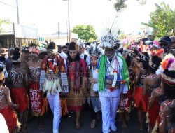Tiba di Merauke, Ribuan Warga Sambut Kedatangan Gubernur dan Wakil Gubernur Papua Selatan