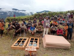 Reses Perdana, Perlis Kalakmabin Serahkan Bantuan Pembangunan Gedung Gereja