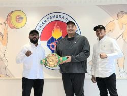 Menpora Dito Apresiasi Paulus Waterpauw Sponsori Geisler Ap Juara WBC Kontinental Asia:  Gairahkan Tinju Tanah Air