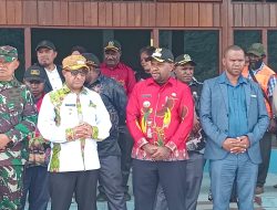 Bersihkan Penyakit Masyarakat, Bupati Pegubin Pulangkan 21 PSK dari Oksibil