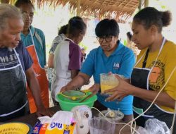 FMIPA Uncen Latih Ibu-Ibu di Isyo Hill Bird Watching Membuat Selai Pepaya