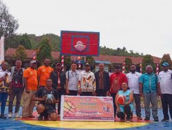 Meriahkan HUT-80 RI, Wabup Pegubin Arnold Nam Membuka Turnamen Basket