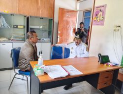 Wabup Naftali Akawal Sidak ke OPD-OPD, Banyak Pejabat di Luar Daerah