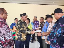 Harapan Bupati Elvis Tabuni kepada SKPD Saat Menyerahkan DPPA TA 2025
