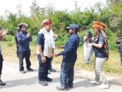 Waket Komisi V DPR RI Robert Rouw Dorong Pengembangan Petani Milenial di Papua Pegunungan