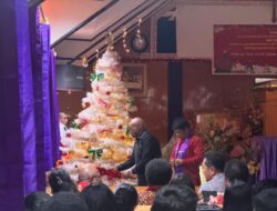 Bupati Elvis Tabuni Rayakan Natal Bersama Jemaat GKI Eklesia Ilaga
